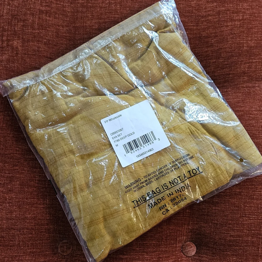 Free People Eva Set Crop Cami High Rise Wide Leg Ankle Length Pants Gold Med NWT - Picture 14 of 16